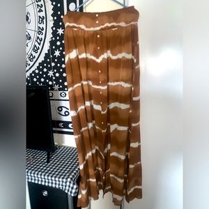Womens Brown & White Maxi Skirt